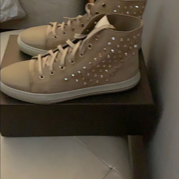 Gucci - Picture 2 of 2